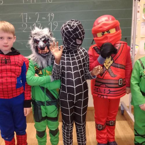 Faschingstreiben in der Klasse