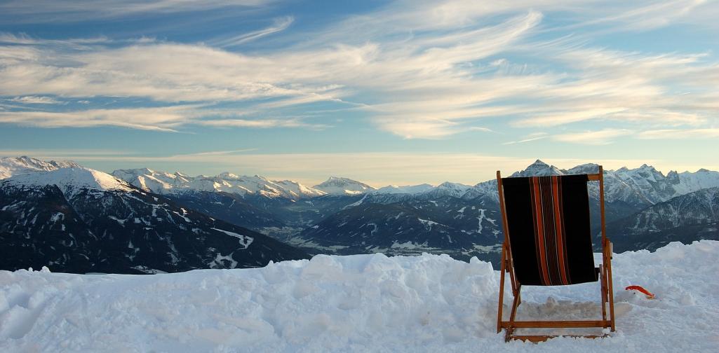 Ein Stuhl im Schnee auf der Nordkette